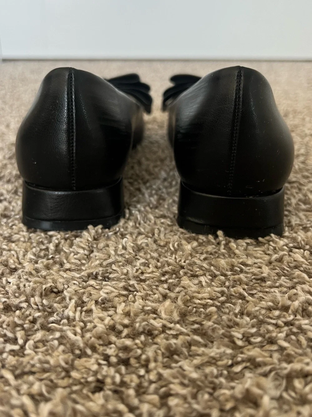 Journee Collection Black Pointed Toe Bow Flats Size 8